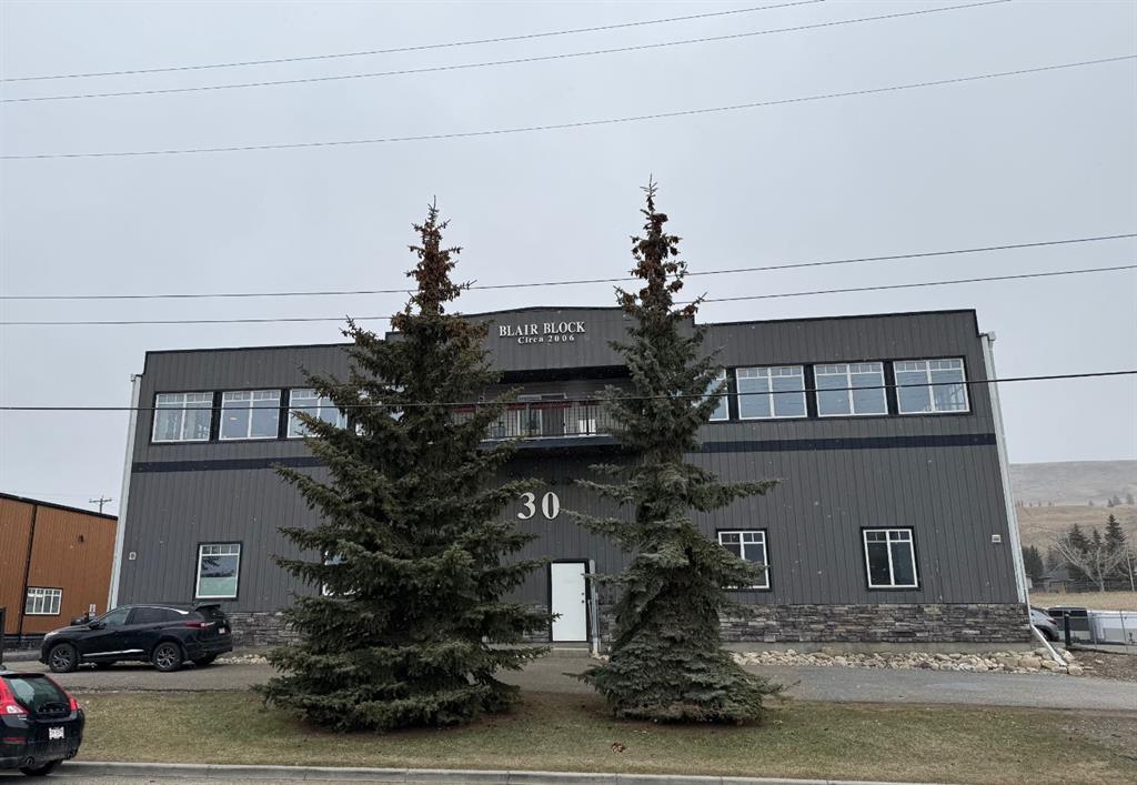 Third View of 9, 30 Griffin Industrial Point , Industrial, Cochrane, Alberta, T4C 0A2