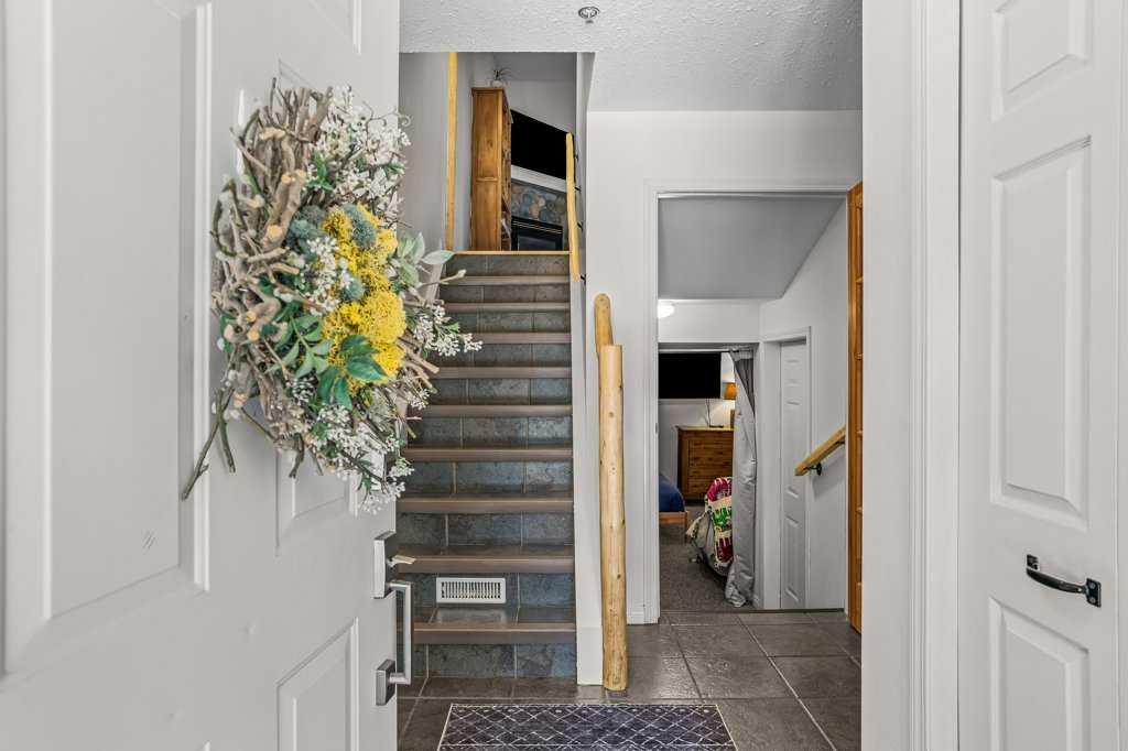 Fifth View of 9, 1022 Rundleview Drive , Rundleview Ests, Canmore, Alberta, T1W 2P2