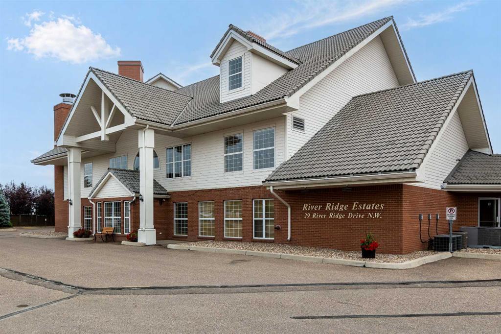 Second View of 331, 29 River Ridge Drive NW, Riverside, Medicine Hat, Alberta, T1A 8V3