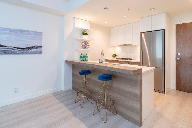 Fourth View of 101, 108 2 Street SW, Chinatown, Calgary, Alberta, T2P 4V9