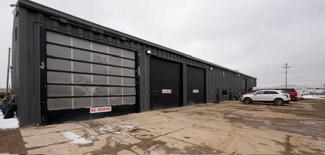 25 Wheatland Crescent , A2305199, Alberta,