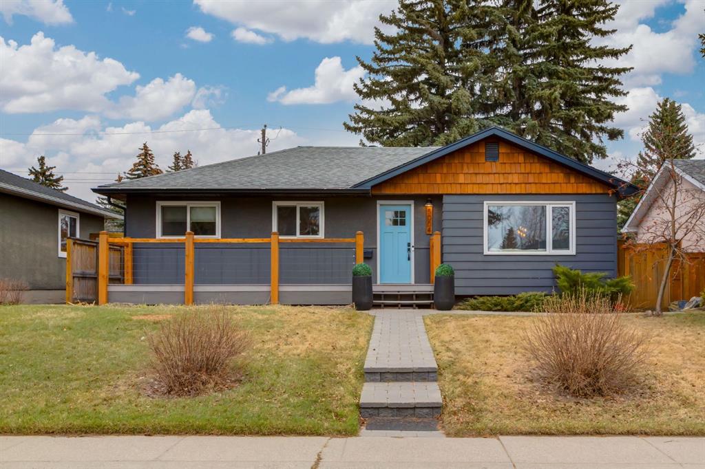 Second View of 5004 43 Street SW, Glamorgan, Calgary, Alberta, T3E 3R3
