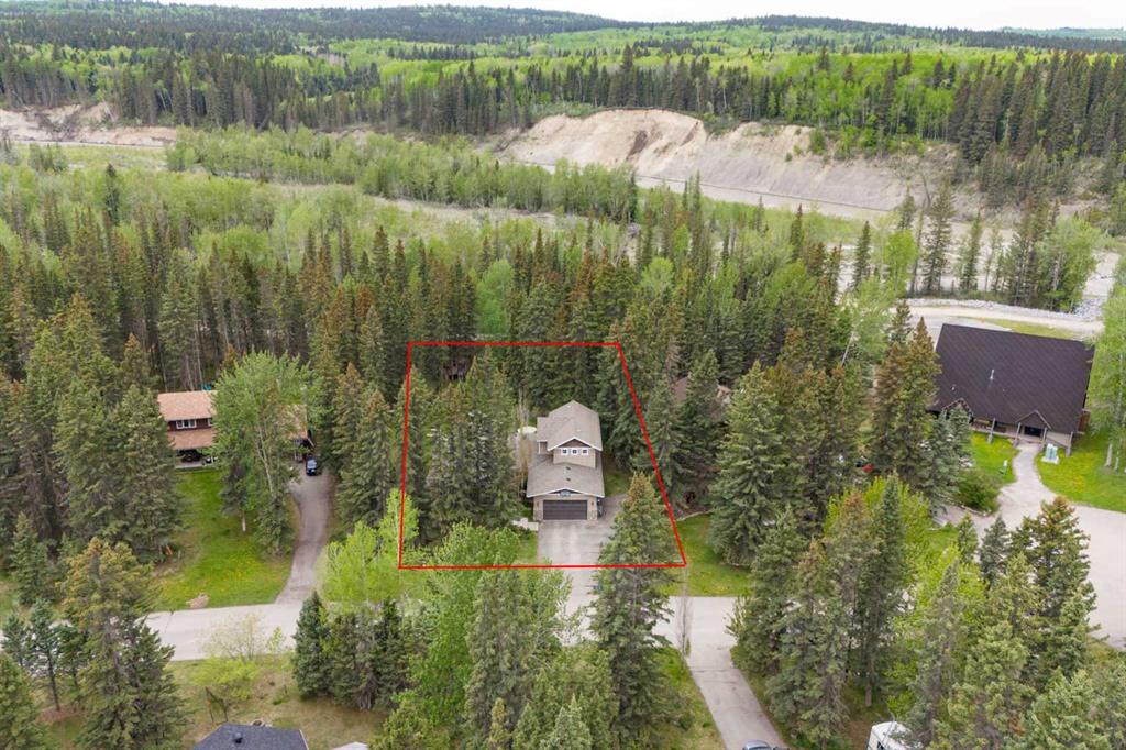 MLS® listing #110456281 for sale located at 12 Redwood Meadows Close 