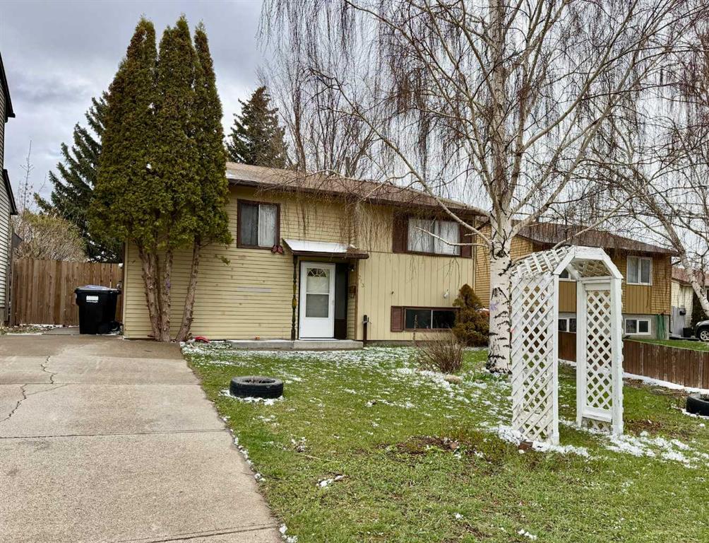 Second View of 213 Stafford Bay N, Staffordville, Lethbridge, Alberta, T1H 5L2