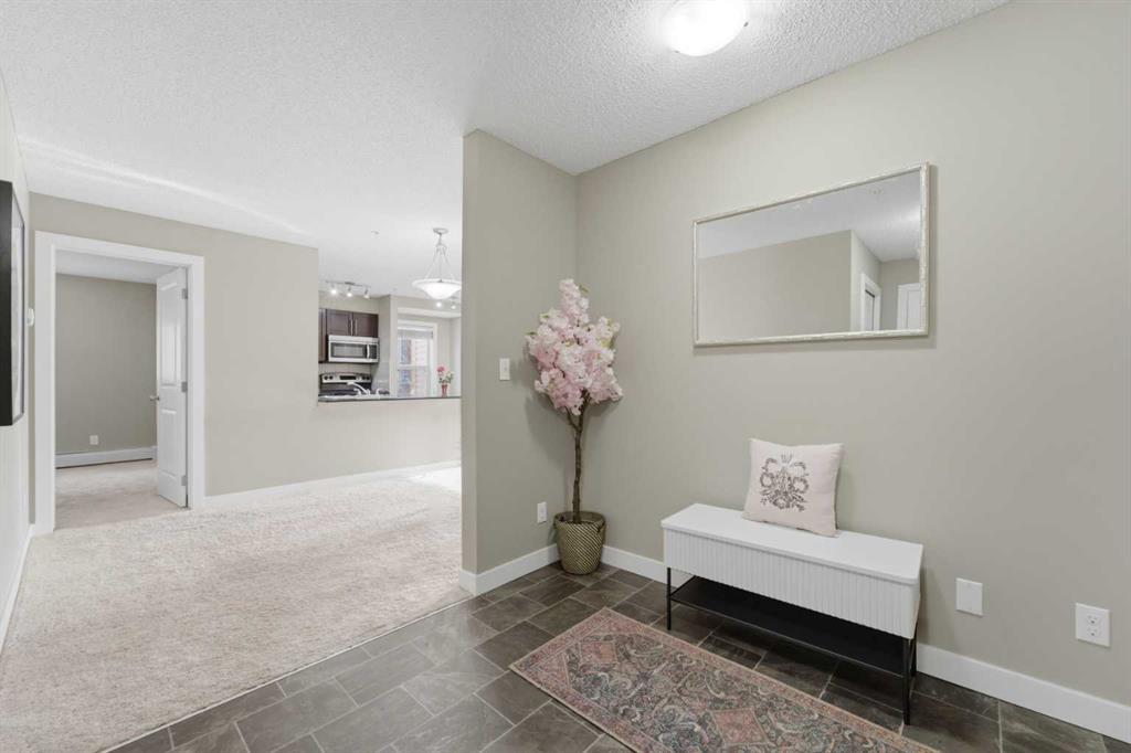 8201, 403 Mackenzie Way SW, A2305374, Alberta,