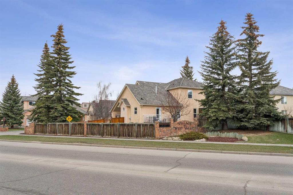 Fifth View of 8, 26 Quigley Drive , West Valley, Cochrane, Alberta, T4C 1M2