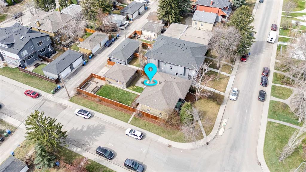 Third View of 403 30 Avenue NW, Mount Pleasant, Calgary, Alberta, T2M 2N5