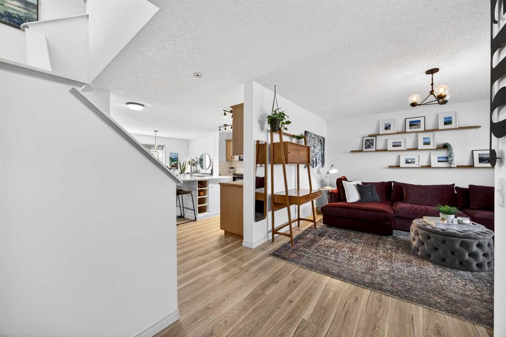 Fifth View of 2383 Sagewood Gate SW, Sagewood, Airdrie, Alberta, T4B 3M7