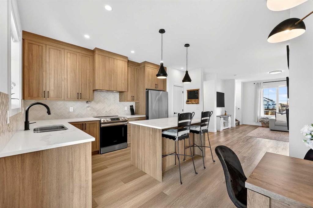 Fifth View of 1604, 201 Cooperswood Green SW, Coopers Crossing, Airdrie, Alberta, T4B3Y6