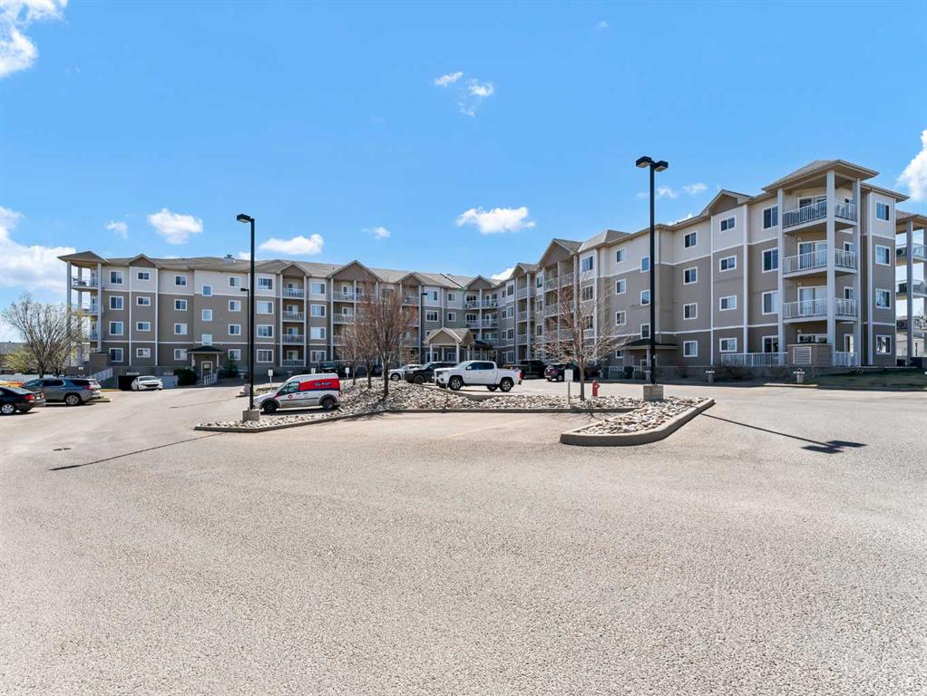 205, 194 Sunrise Circle SW, A2305494, Alberta,