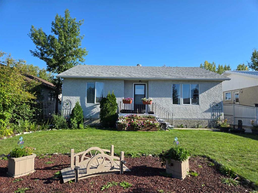 305 3 Street S, A2305501, Alberta,