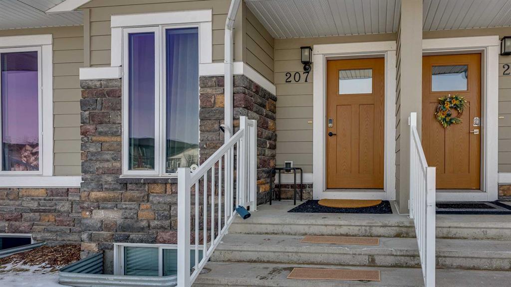 Fifth View of 207, 339 Viscount Drive , Vanier East, Red Deer, Alberta, T4R 0S2