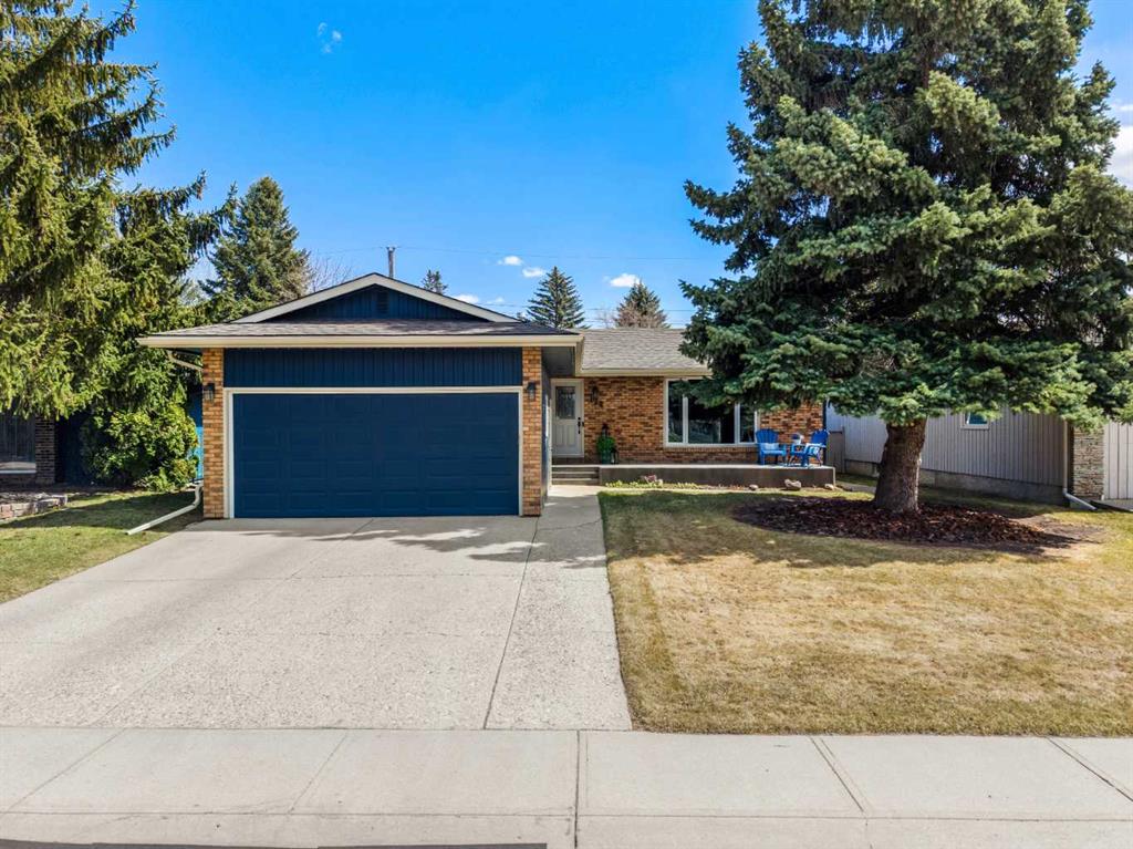 124 Lake Adams Green SE, A2305531, Alberta,