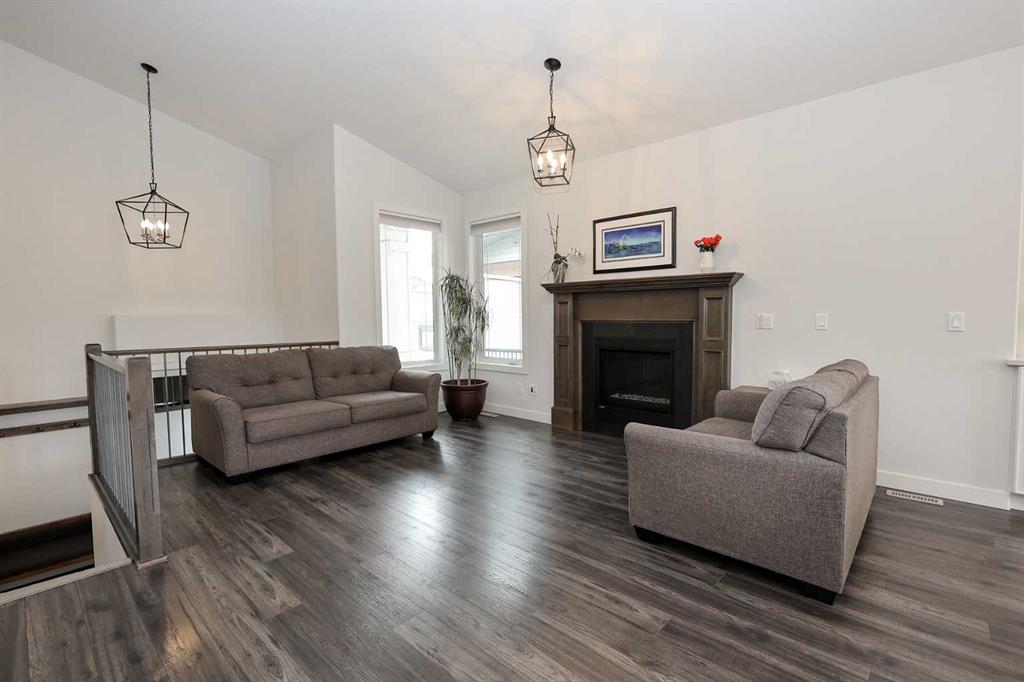 Fifth View of 117 Coachman Way , Cottonwood Estates, Blackfalds, Alberta, T4M 0B4