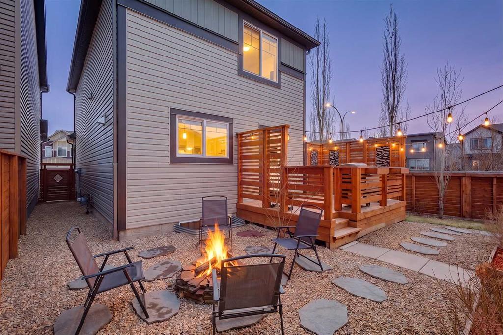 Fourth View of 8 Walgrove Green SE, Walden, Calgary, Alberta, T2X 2H8