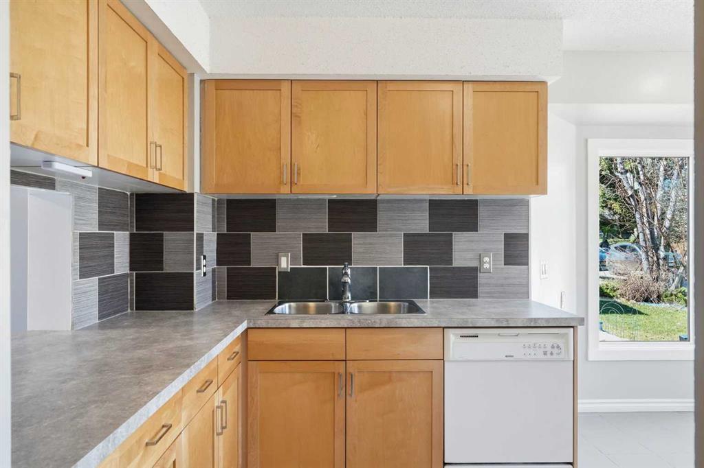 Fifth View of 55 Templegreen Drive NE, Temple, Calgary, Alberta, T1Y 4Z1