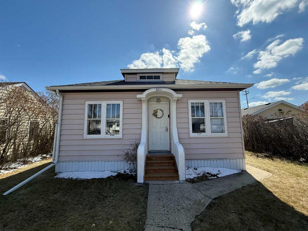 Third View of 5211 49 Avenue  , Central Ponoka, Ponoka, Alberta, T4J 1J1