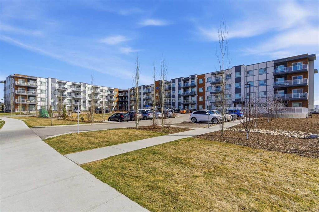 226, 360 Harvest Hills Way NE, A2305612, Alberta,