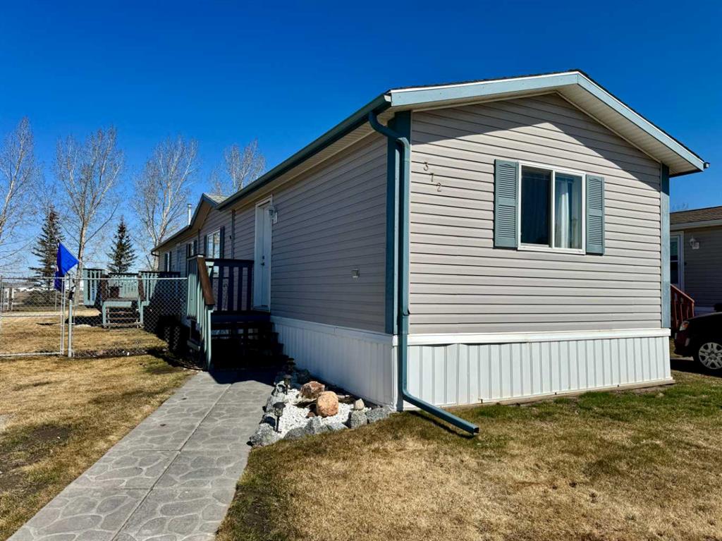 Third View of 372 Scott Lane , MH - Silver Pointe, Rural Grande Prairie No. 1, County of, Alberta, T8W 5K5