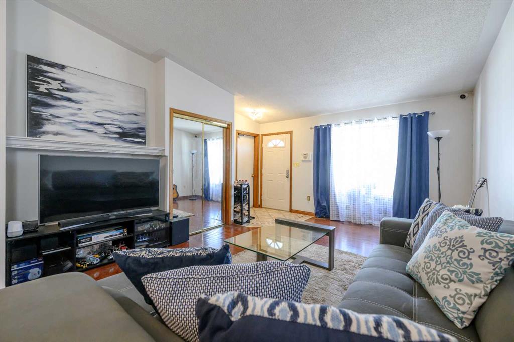Third View of 9513 63 Avenue , Country Club Estates, Grande Prairie, Alberta, T8W 2G1