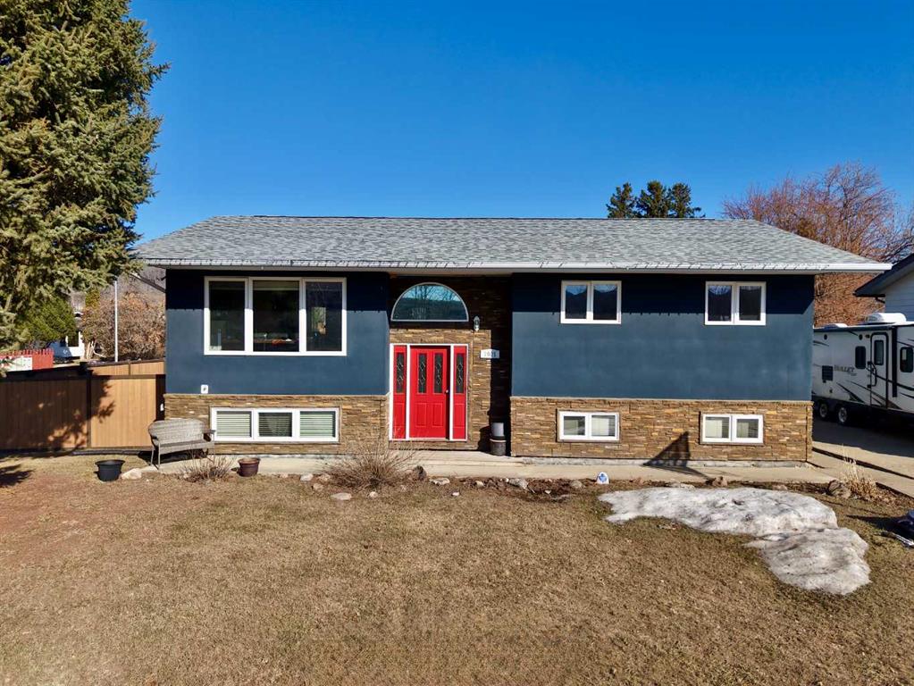 Second View of 7901 94 Street , North End, Peace River, Alberta, T8S 1E6