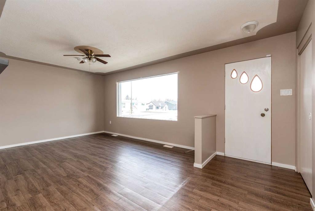 Third View of 4801 42 Street , Larsen Grove, Lloydminster, Saskatchewan, S9V 0E3