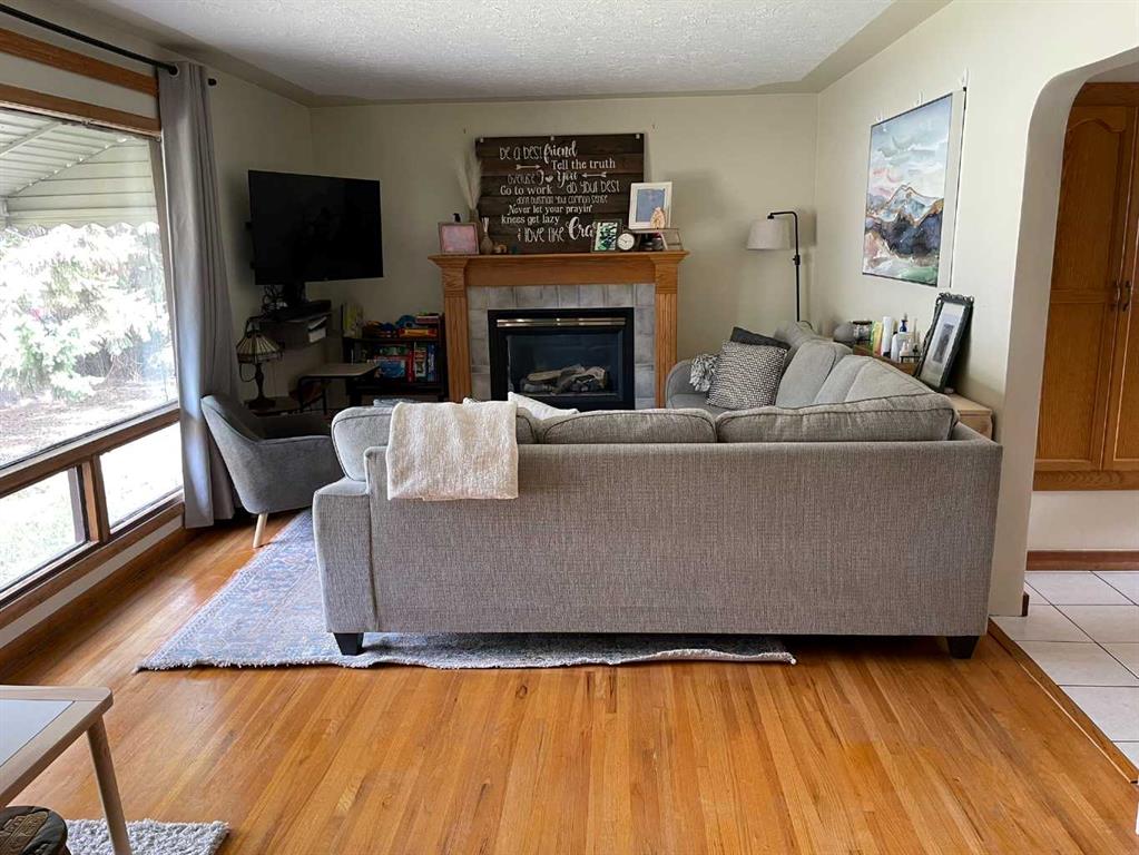 Third View of 3405 52 Avenue , South Hill, Red Deer, Alberta, T4N 4J3