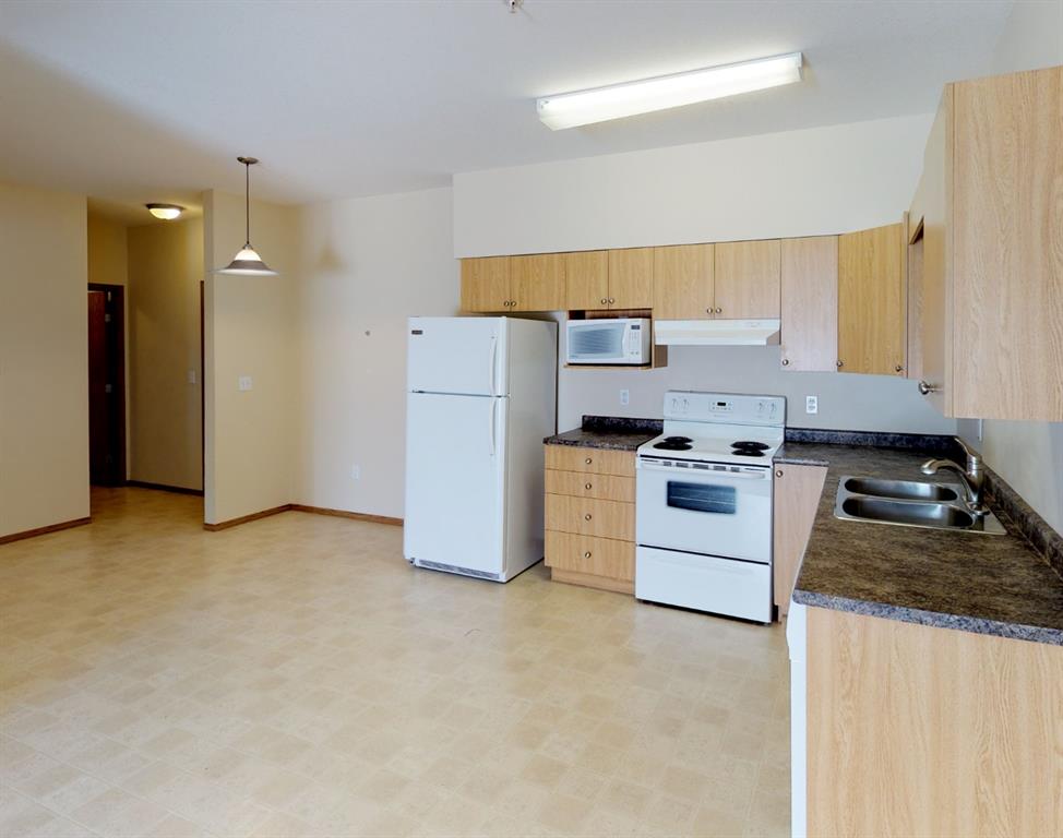 Fifth View of 103, 12025 Royal Oaks Drive , Royal Oaks, Grande Prairie, Alberta, T8V 2K8