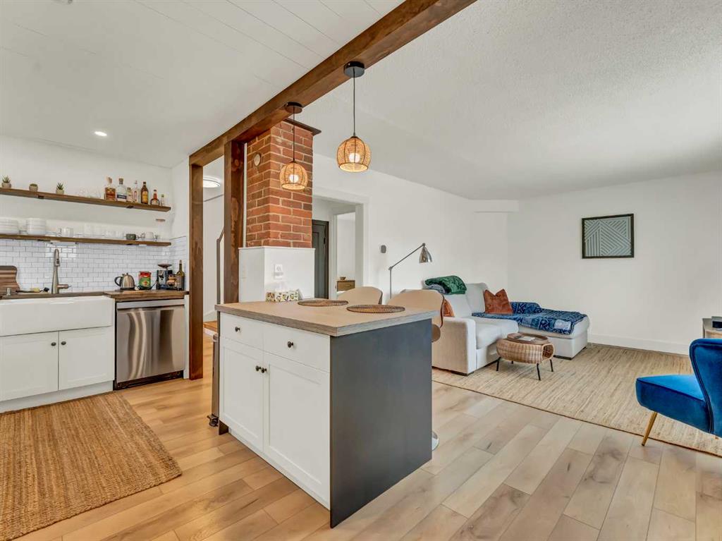 167 12 Street SE, A2305958, Alberta,