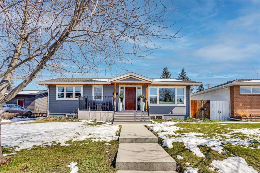 Third View of 34 Malibou Road SW, Meadowlark Park, Calgary, Alberta, T2V 1W8