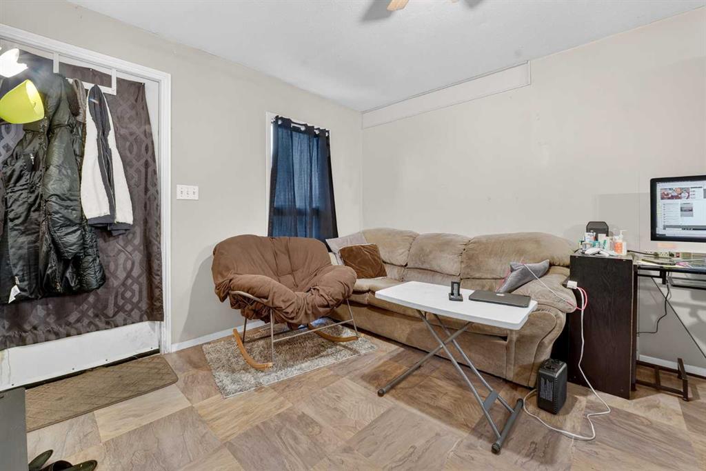 Fourth View of 987-989 Elm Street , NONE, Pincher Creek, Alberta, T0K1W0