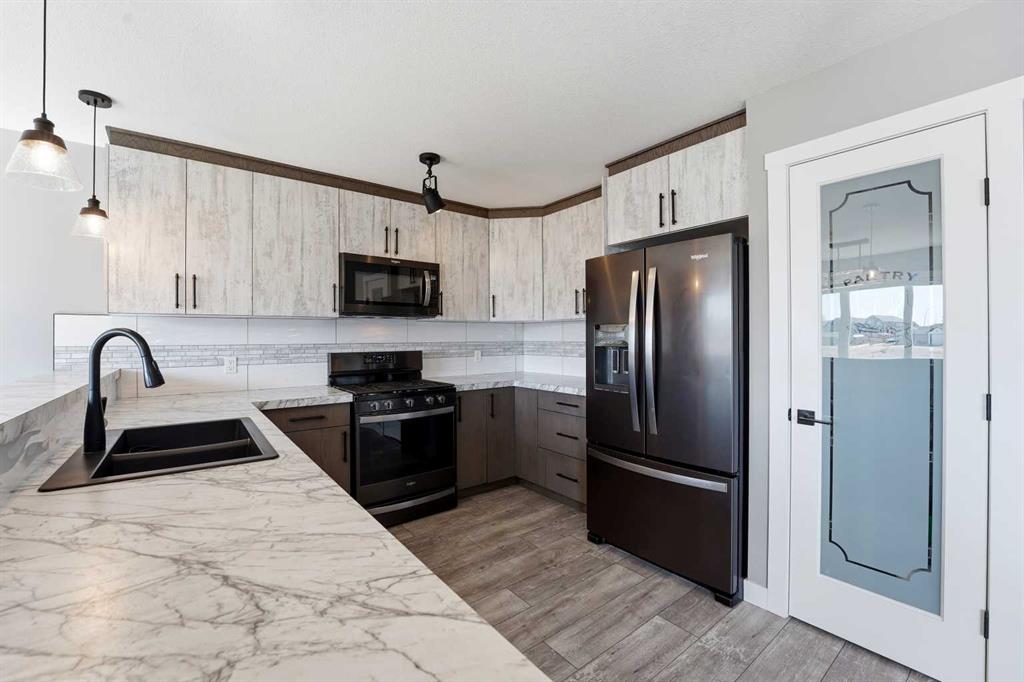 Fifth View of 11 Aura Drive , Aurora, Blackfalds, Alberta, T4M 0N3
