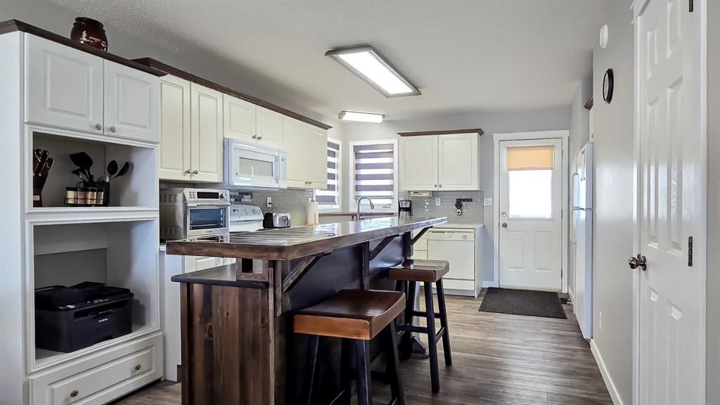 Fifth View of 7 Lawford Avenue , Lonsdale, Red Deer, Alberta, T4R 3B4
