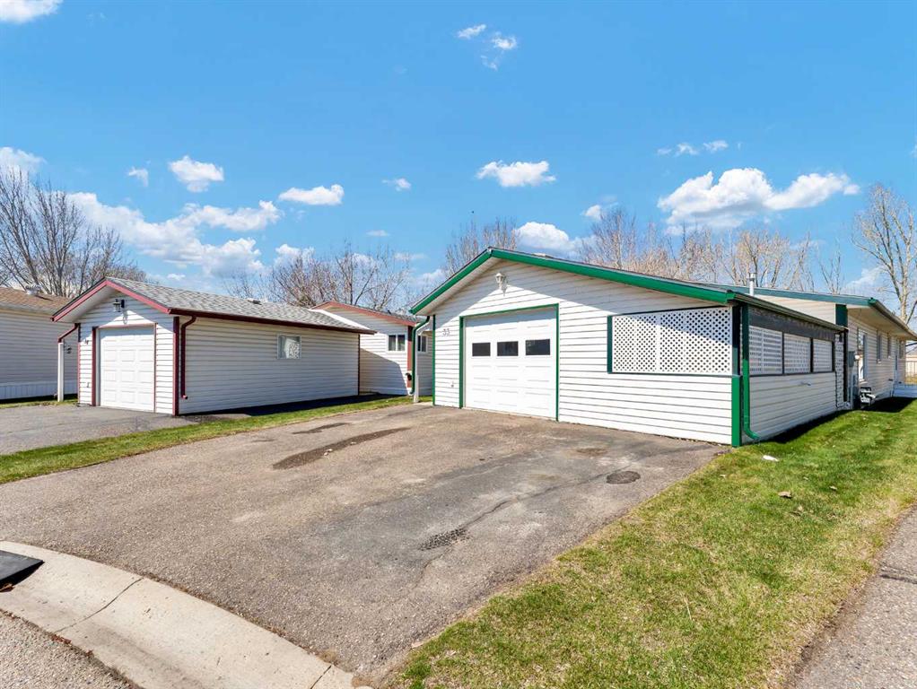 Third View of 33, 1600 Strachan Road SE, SE Southridge, Medicine Hat, Alberta, T1B3M4