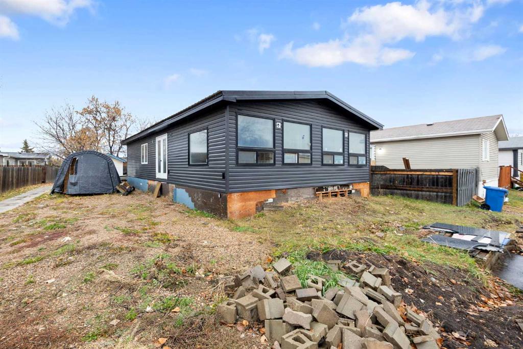 232 Greenwich Lane , A2306101, Alberta,