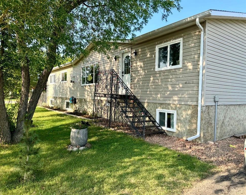 4819 1 Street , A2306107, Alberta,