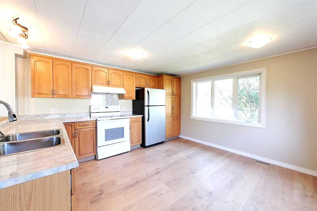 Fifth View of 1305 11 Street SE, NONE, Slave Lake, Alberta, T0G2A3