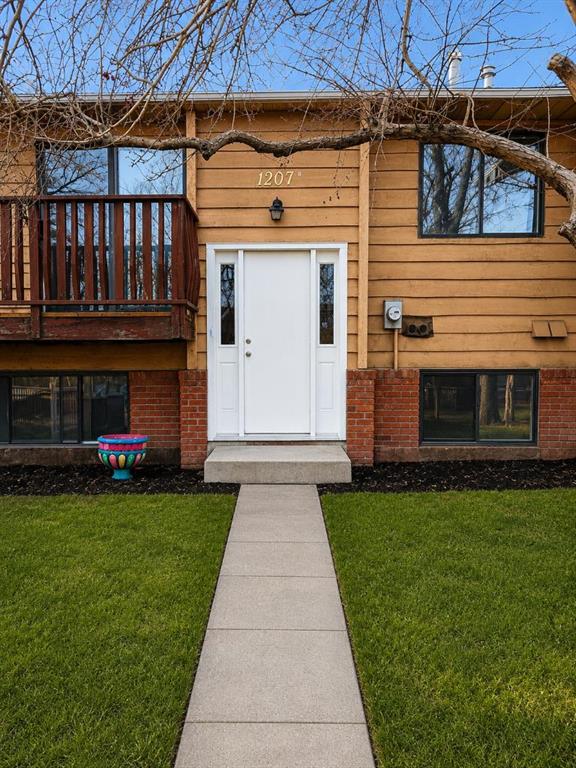 Second View of B, 1207 44 Street SE, Forest Lawn, Calgary, Alberta, T2A5E6