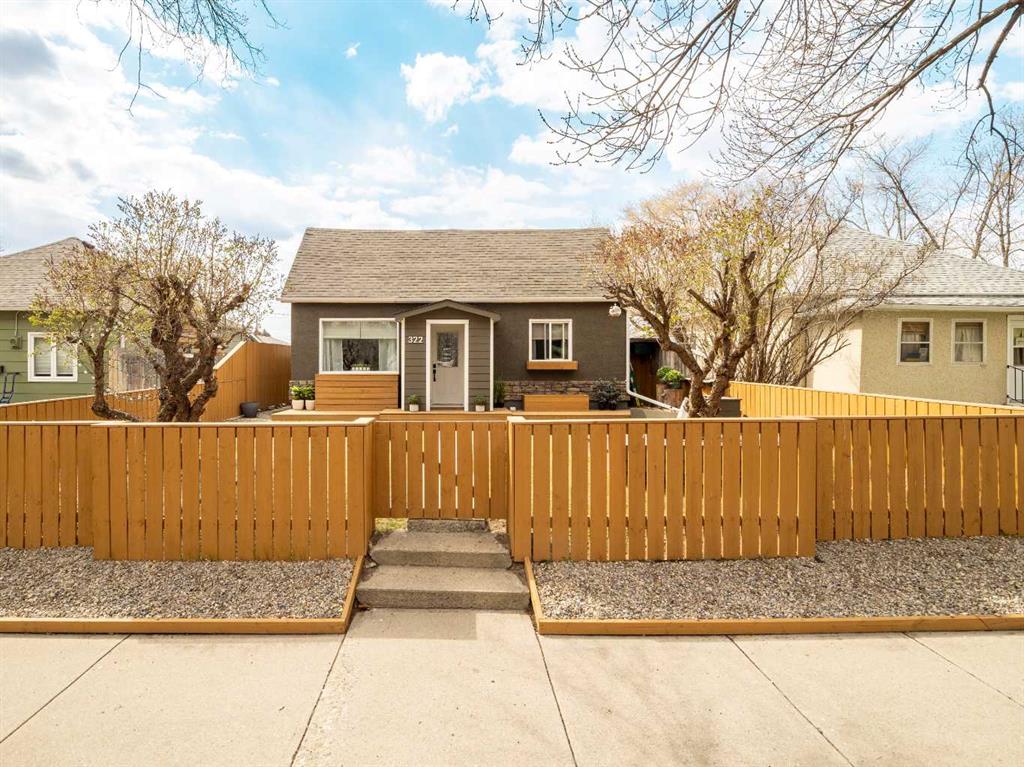 322 19 Street N, A2306201, Alberta,