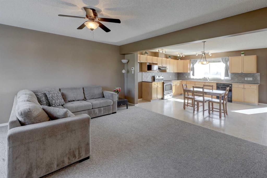 Third View of 1007, 140 Sagewood Boulevard SW, Sagewood, Airdrie, Alberta, T4B3H5