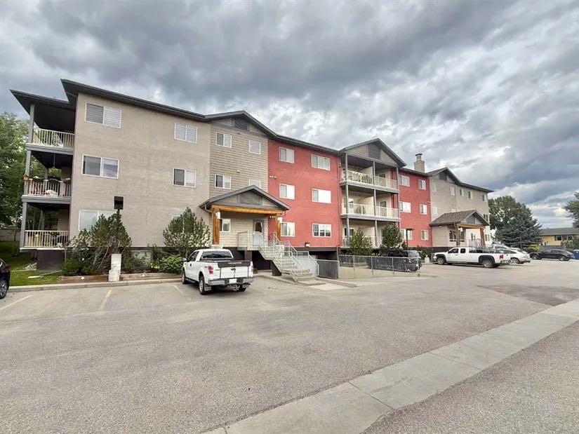 309, 109 Seabolt Drive , A2306303, Alberta,