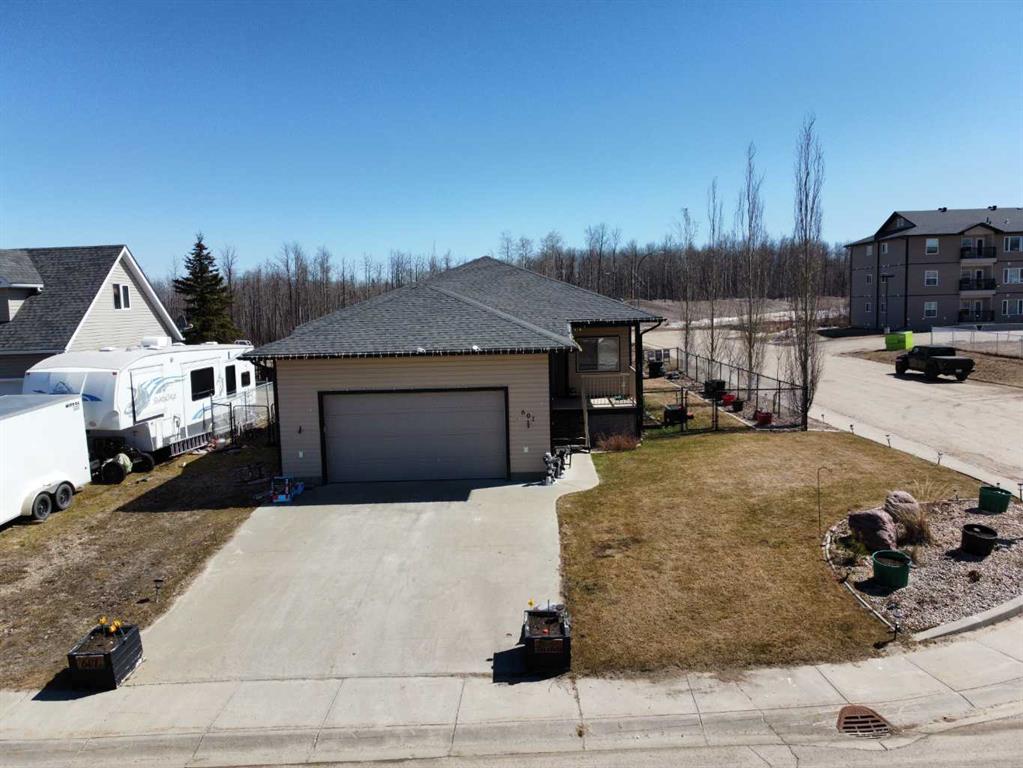 601 3 Street , A2306319, Alberta,
