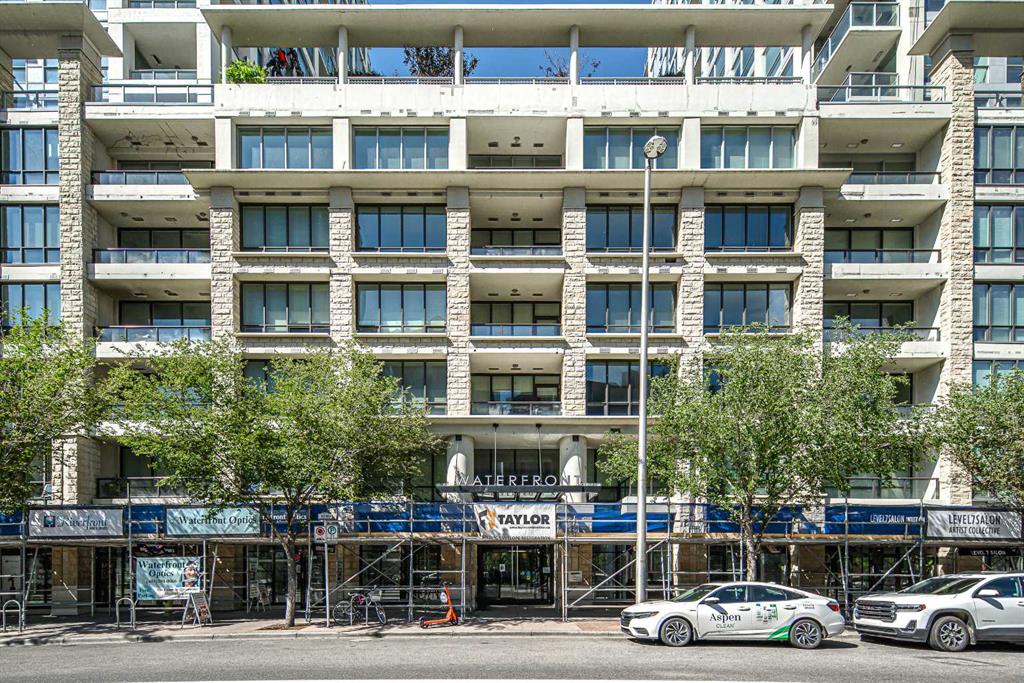 Third View of 555, 222 Riverfront Avenue SW, Chinatown, Calgary, Alberta, T2P 0W3