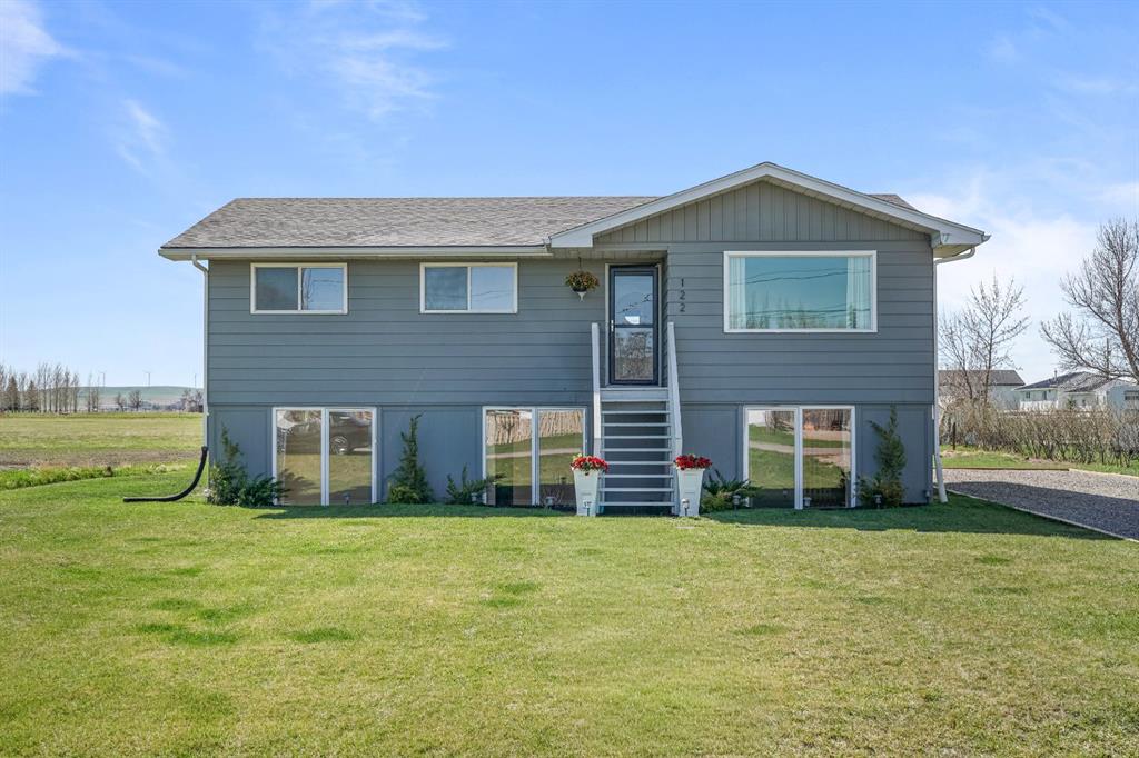 Third View of 122 S 3 Street W, NONE, Magrath, Alberta, T0K 1J0