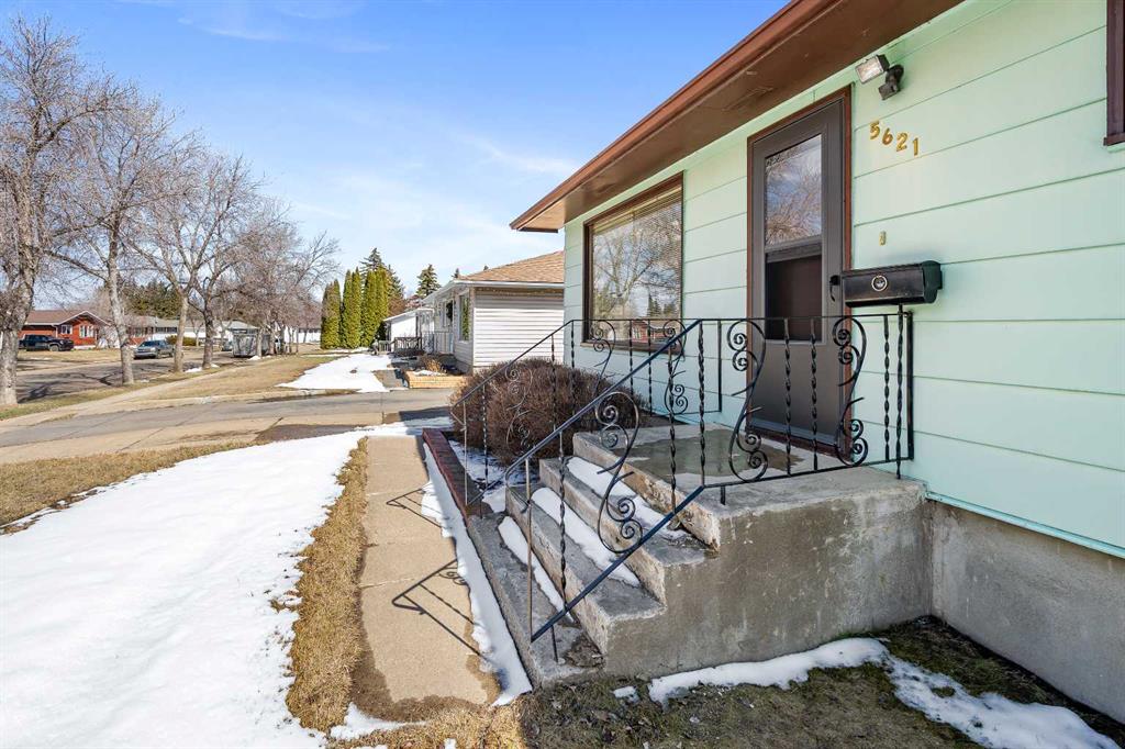 Fifth View of 5621 47 Street , West Lloydminster, Lloydminster, Alberta, T9V 0H2