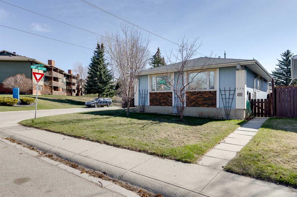 226 Huntington Close NE, A2306386, Alberta,