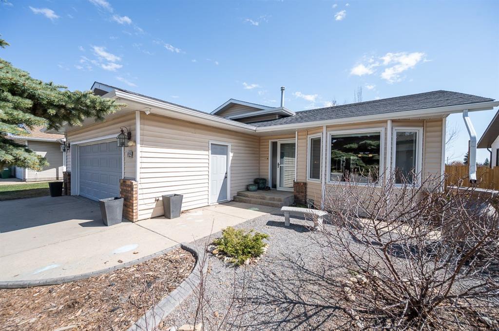 Third View of 25 Gilbert Crescent , Glendale Park Estates, Red Deer, Alberta, T4P 3L3