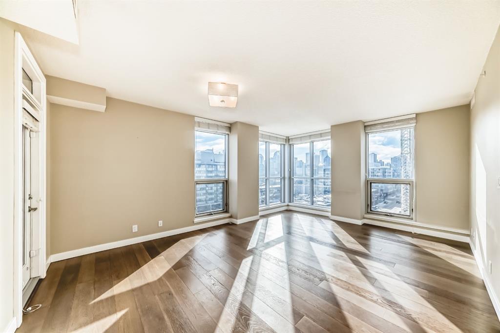 Fourth View of 706, 1110 3 Avenue NW, Hillhurst, Calgary, Alberta, T2N4J3