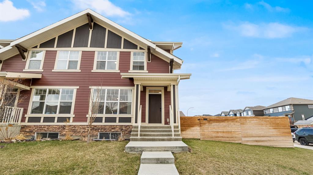 995 Mahogany Boulevard SE, A2306456, Alberta,