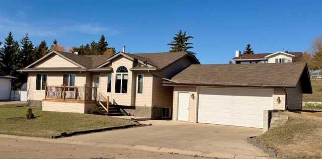 4324 Meadow Lane , A2306465, Alberta,